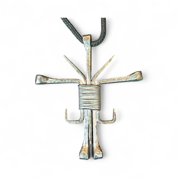 Small Horseshoe Cross Pendant Necklace Silver Tone - Picture 1 of 6
